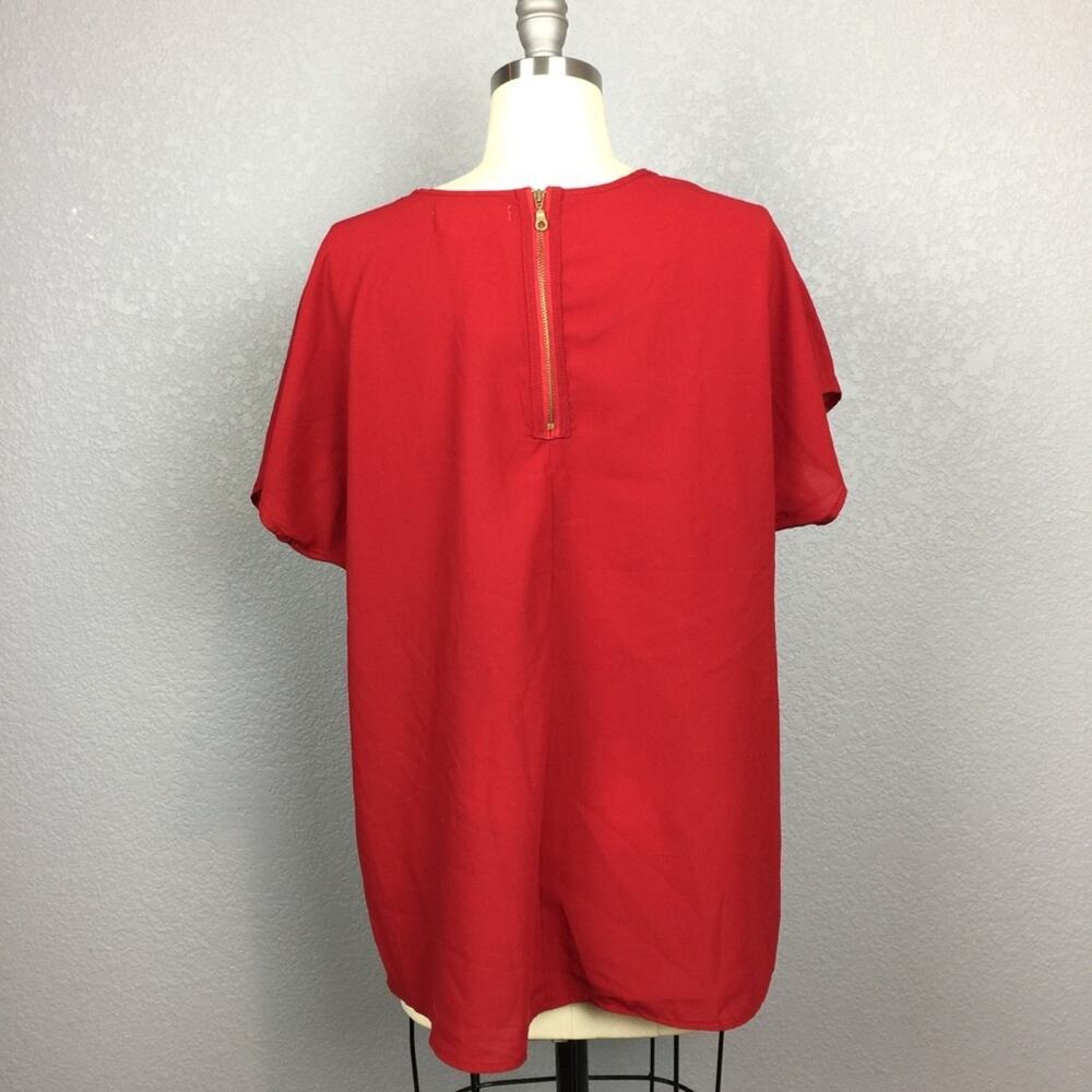•Shrinking Violet• Red Basic Top - Picture 3 of 3
